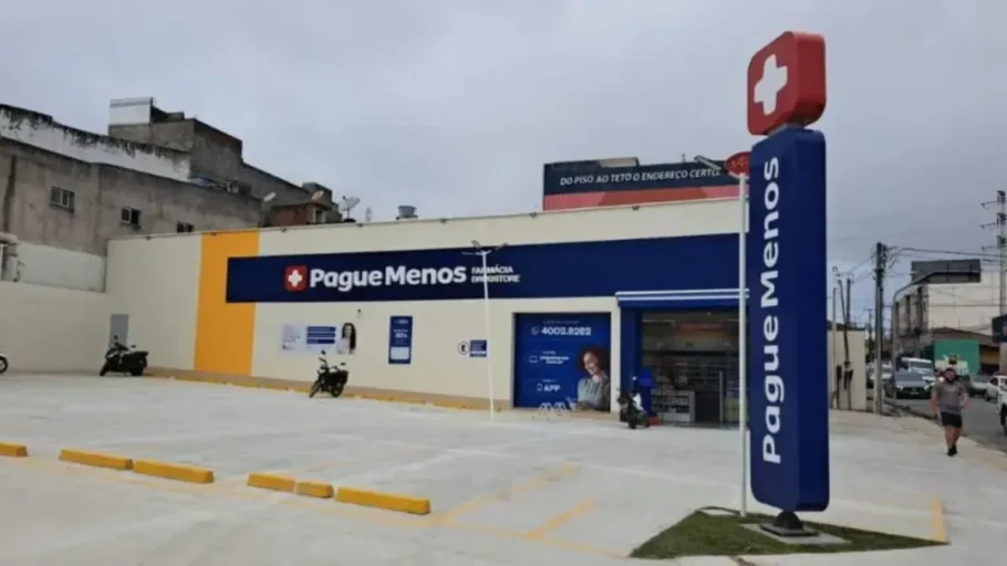 Pague Menos planeja unificar marcas próprias para superar R$ 1 bilhão em vendas